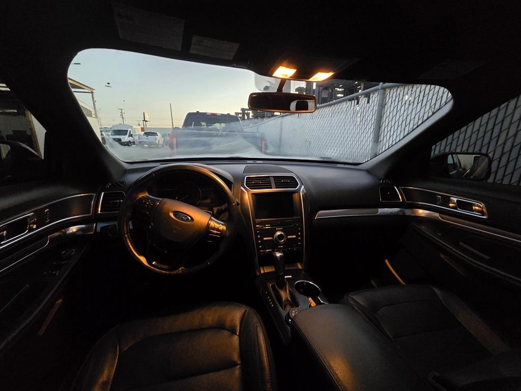 Used 2017 Ford Explorer Sport image 18