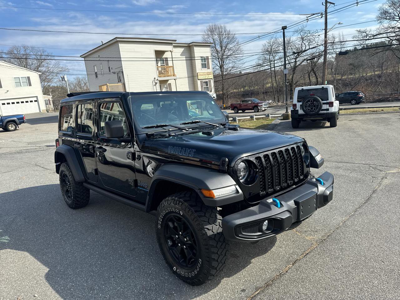 Used 2023 Jeep Wrangler Unlimited w/ Sun & Screen Package AWD/4WD image 5