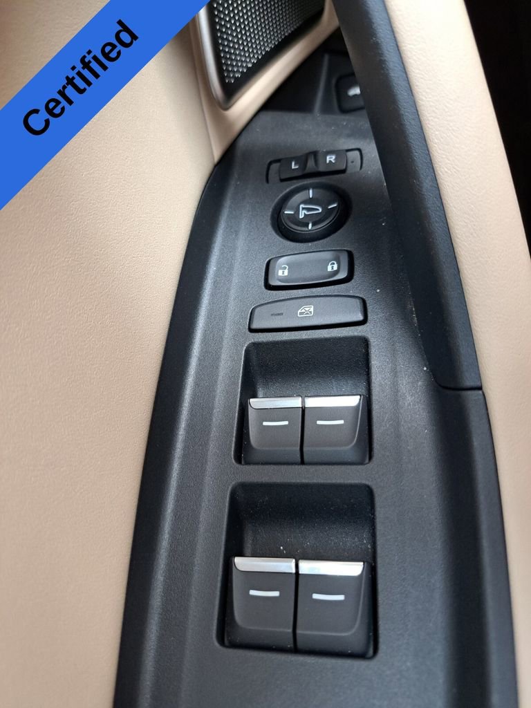 Certified 2025 Acura TLX w/ Technology Package image 15