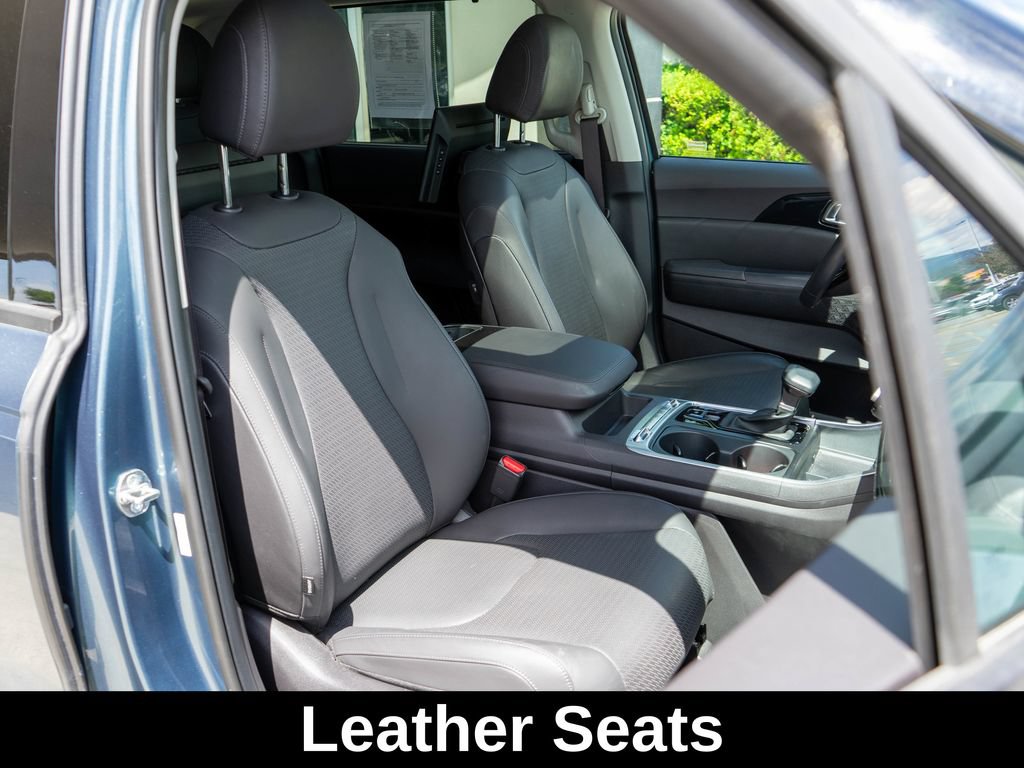 Certified 2025 Kia Carnival SX Prestige FWD image 9