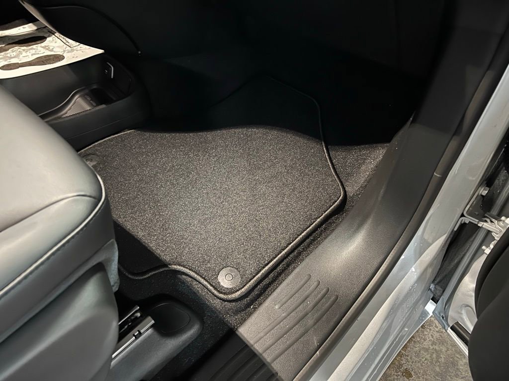 New 2026 Chrysler Pacifica Select w/ S Appearance Package FWD image 8