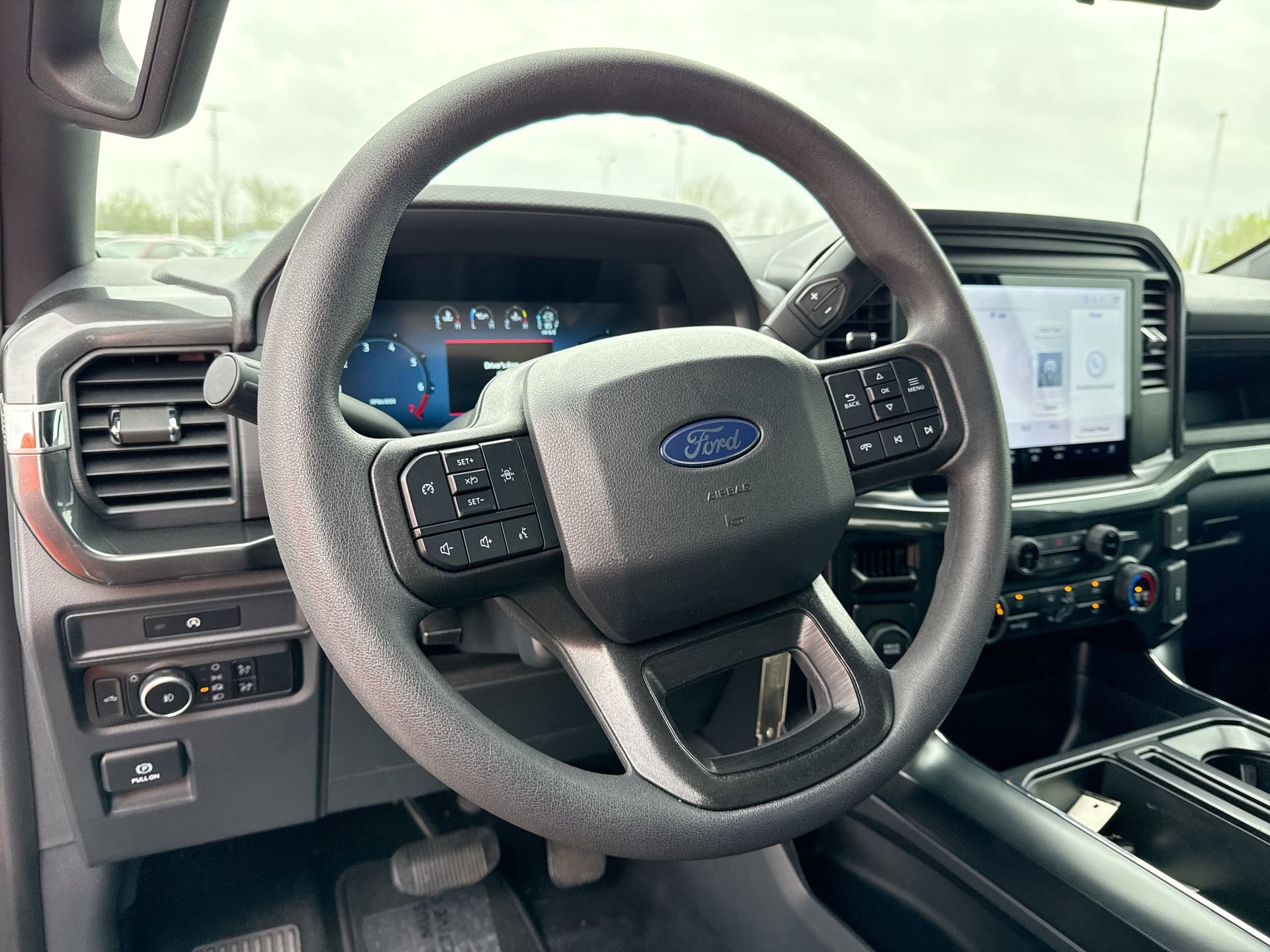 Used 2025 Ford F150 STX w/ Equipment Group 200A RWD image 11