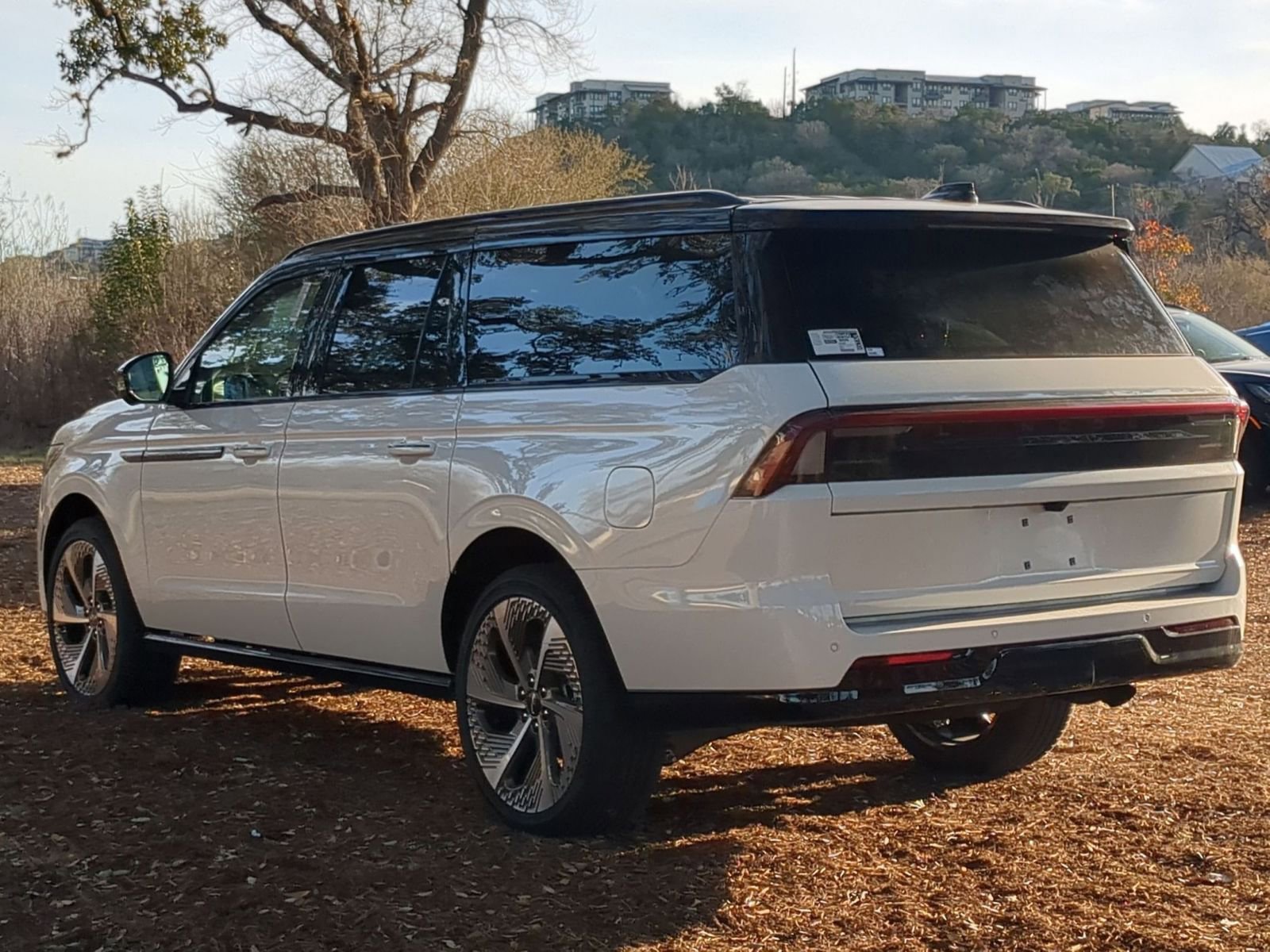 New 2026 Lincoln Navigator L Black Label w/ Black Label Special Edition image 5