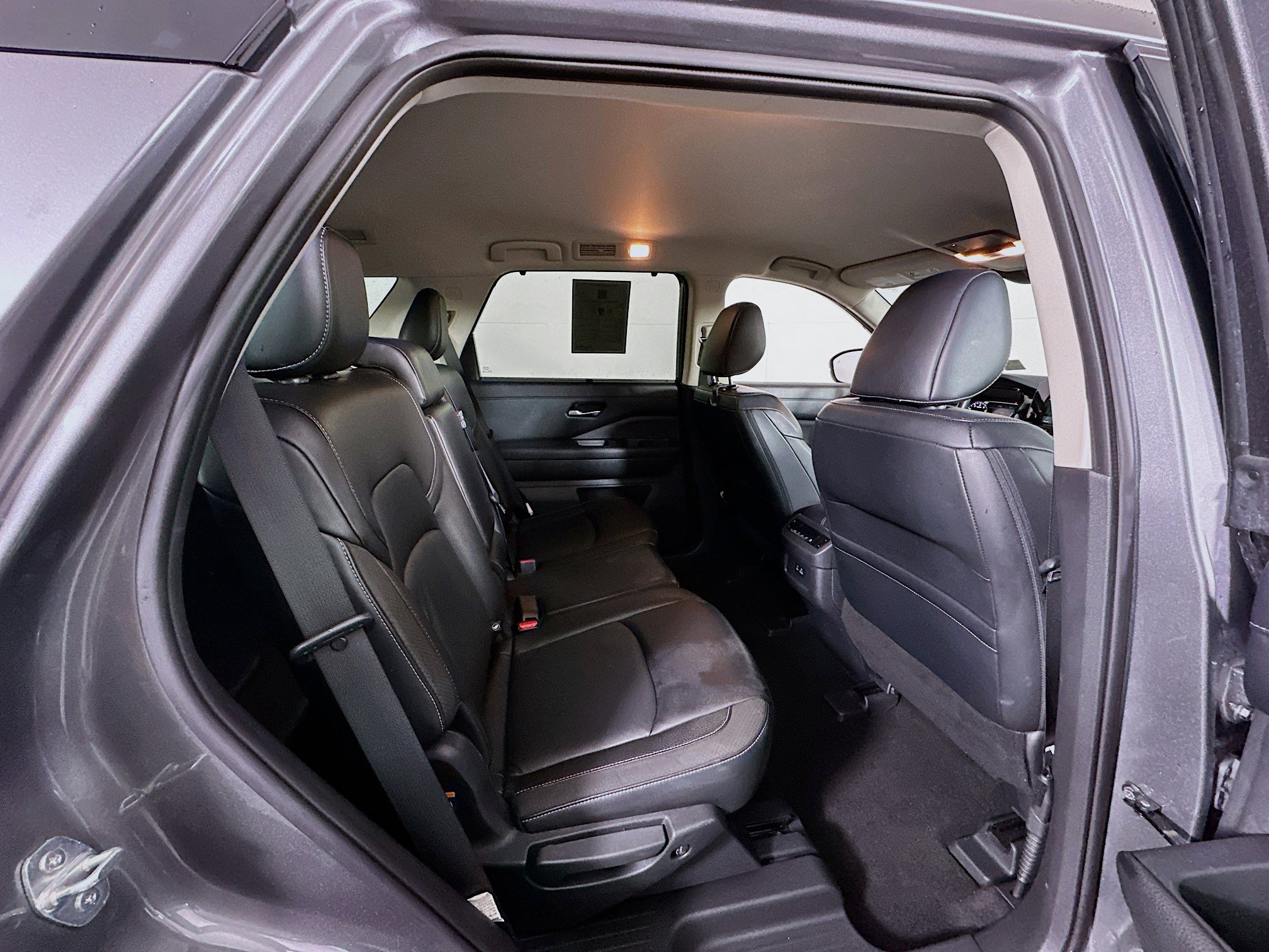 Used 2023 Nissan Pathfinder SL image 31