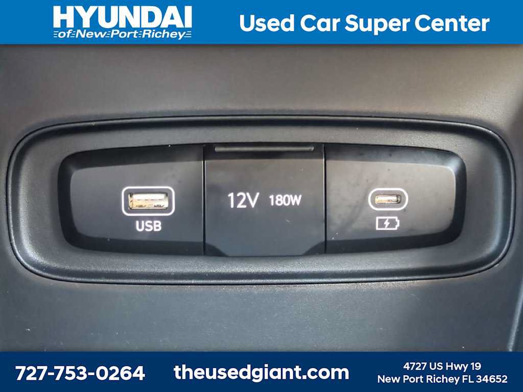Used 2026 Hyundai Venue SE FWD image 21