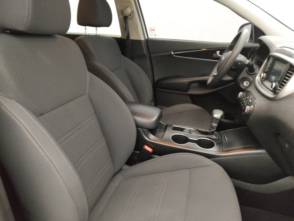 Used 2020 Kia Sorento LX FWD image 21