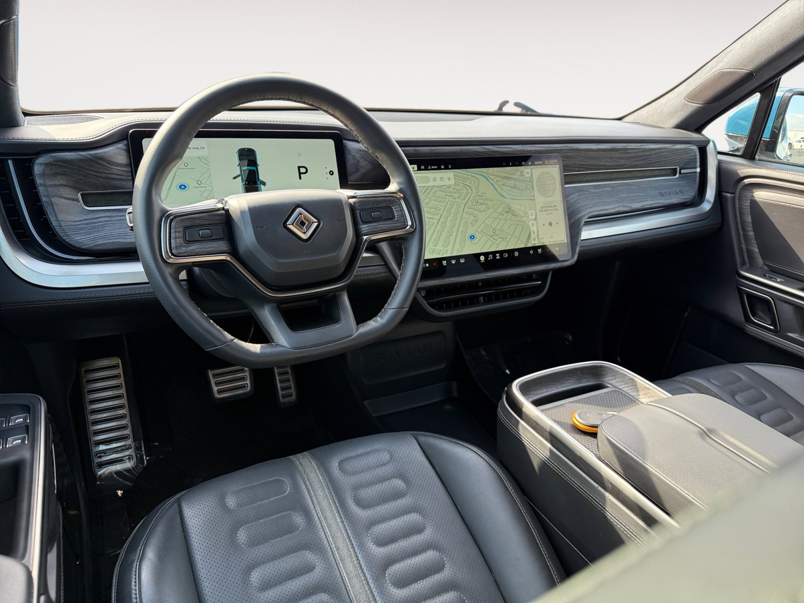 Used 2023 Rivian R1T Adventure image 15