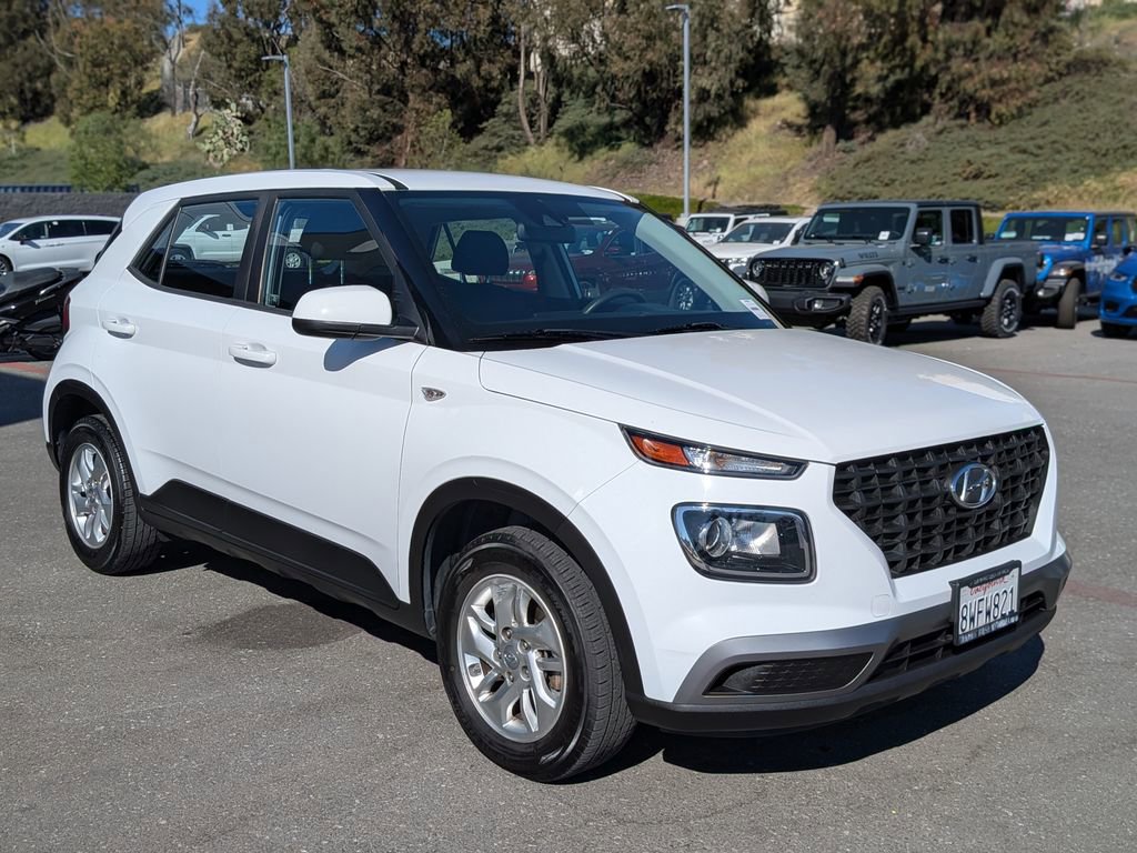 Used 2021 Hyundai Venue SE image 10