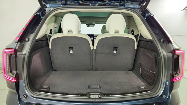 New 2026 Volvo EX90 Plus AWD/4WD image 39