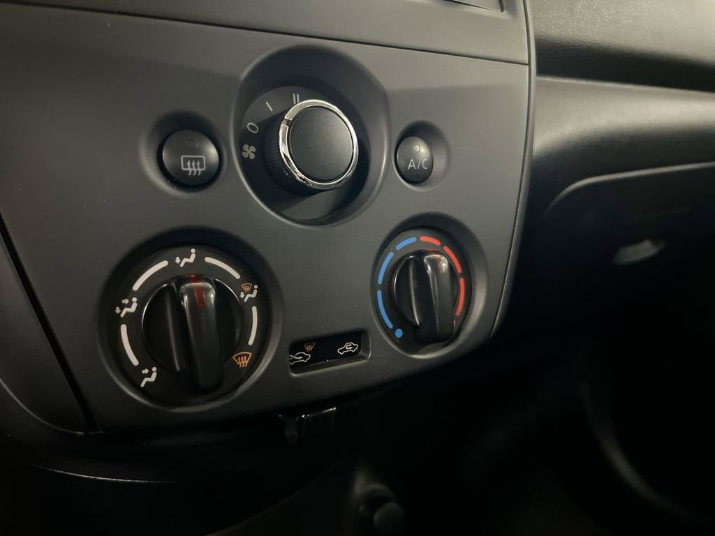 Used 2017 Nissan Versa S FWD image 15