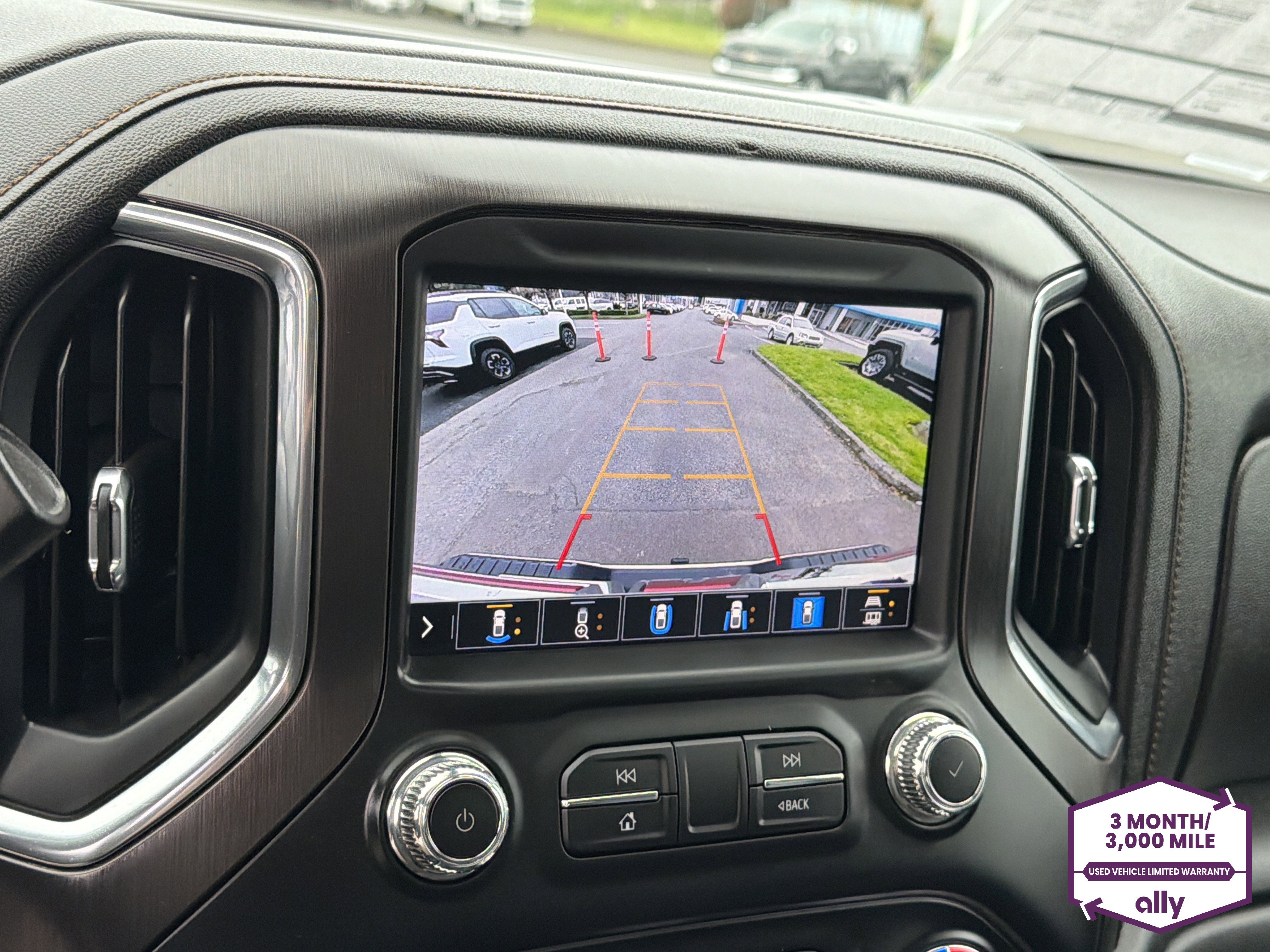 Used 2023 GMC Sierra 2500 AT4 w/ AT4 Premium Plus Package image 24