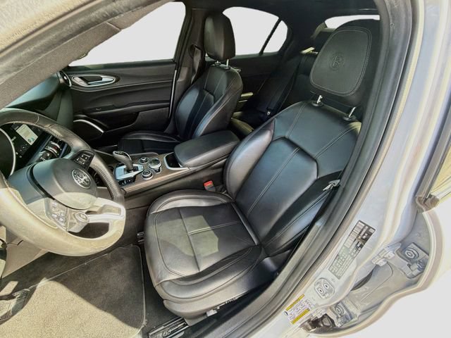 Used 2022 Alfa Romeo Giulia Ti w/ Active Assist Plus Package RWD image 22