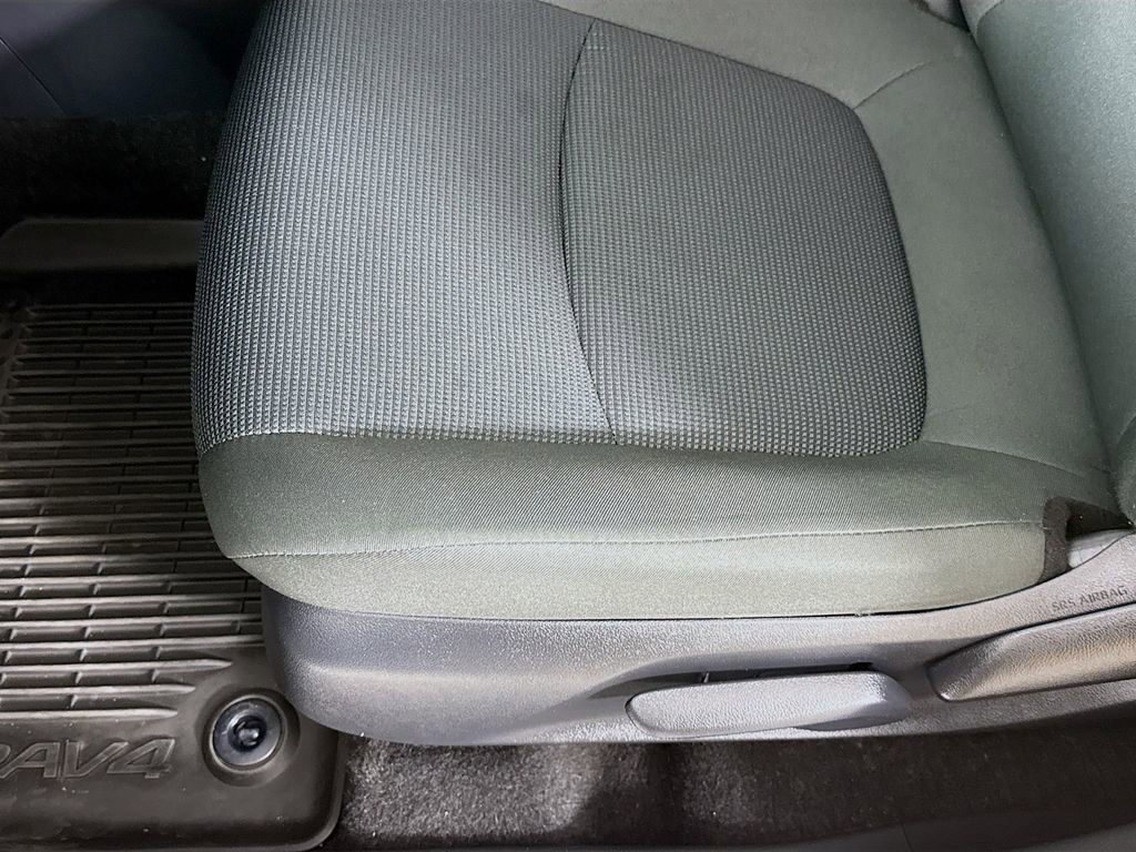 Certified 2024 Toyota RAV4 LE AWD/4WD image 21