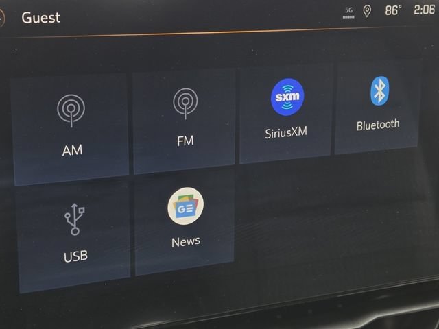 New 2026 Chevrolet Equinox LT w/ Safety and Technology Package AWD/4WD image 5