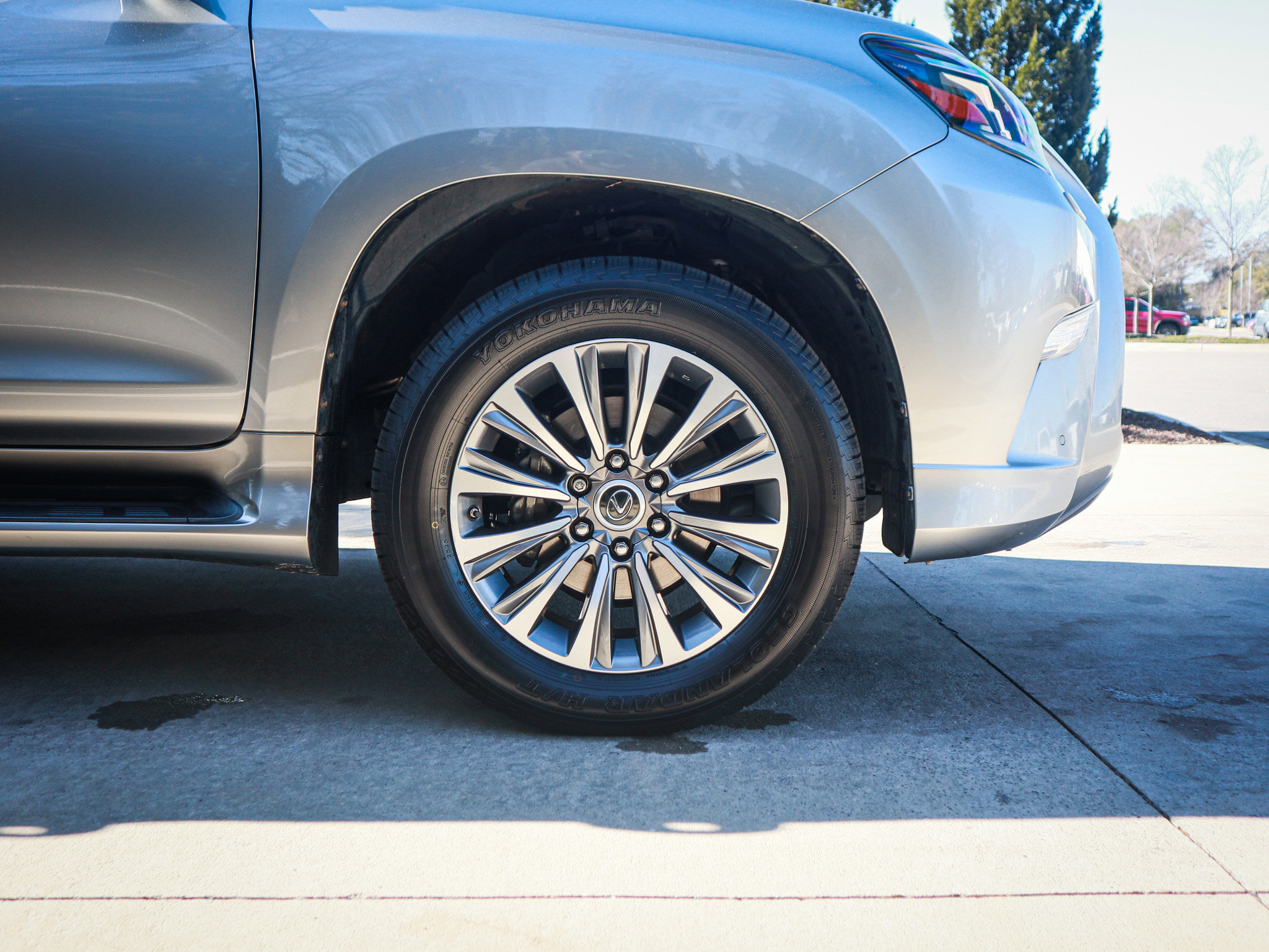 Used 2020 Lexus GX 460 Luxury w/ Accessory Package AWD/4WD image 52