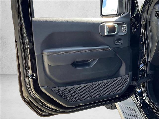 New 2027 Jeep Wrangler Unlimited Sahara AWD/4WD image 22
