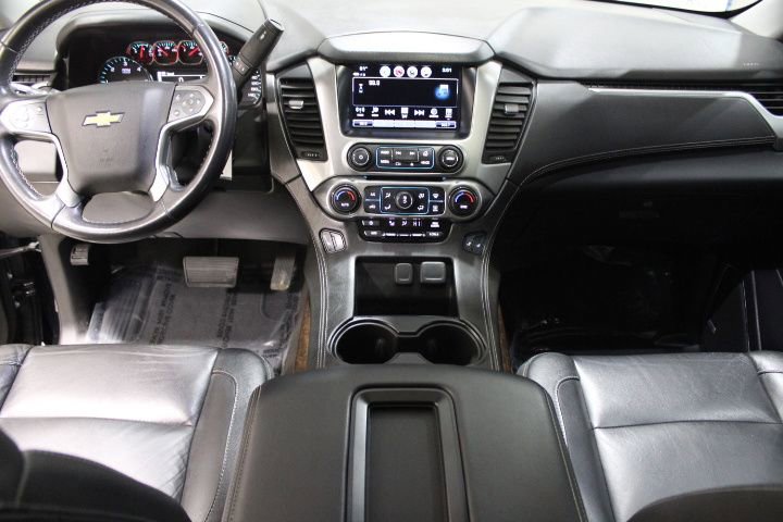 Used 2020 Chevrolet Suburban LT image 2