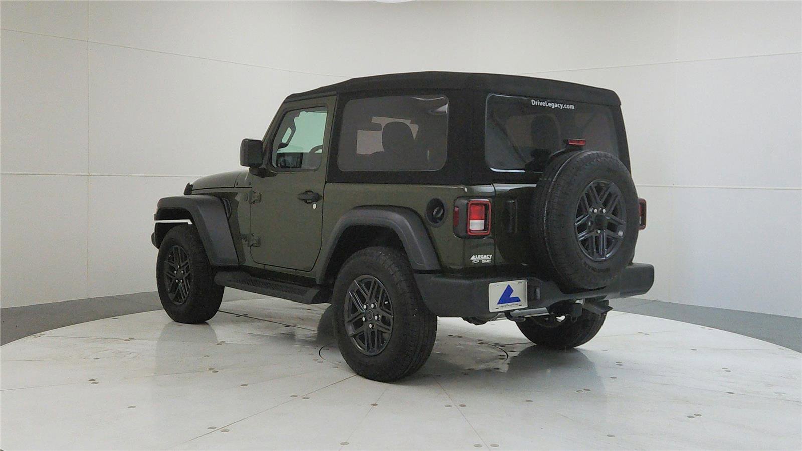 Used 2024 Jeep Wrangler Sport S image 5