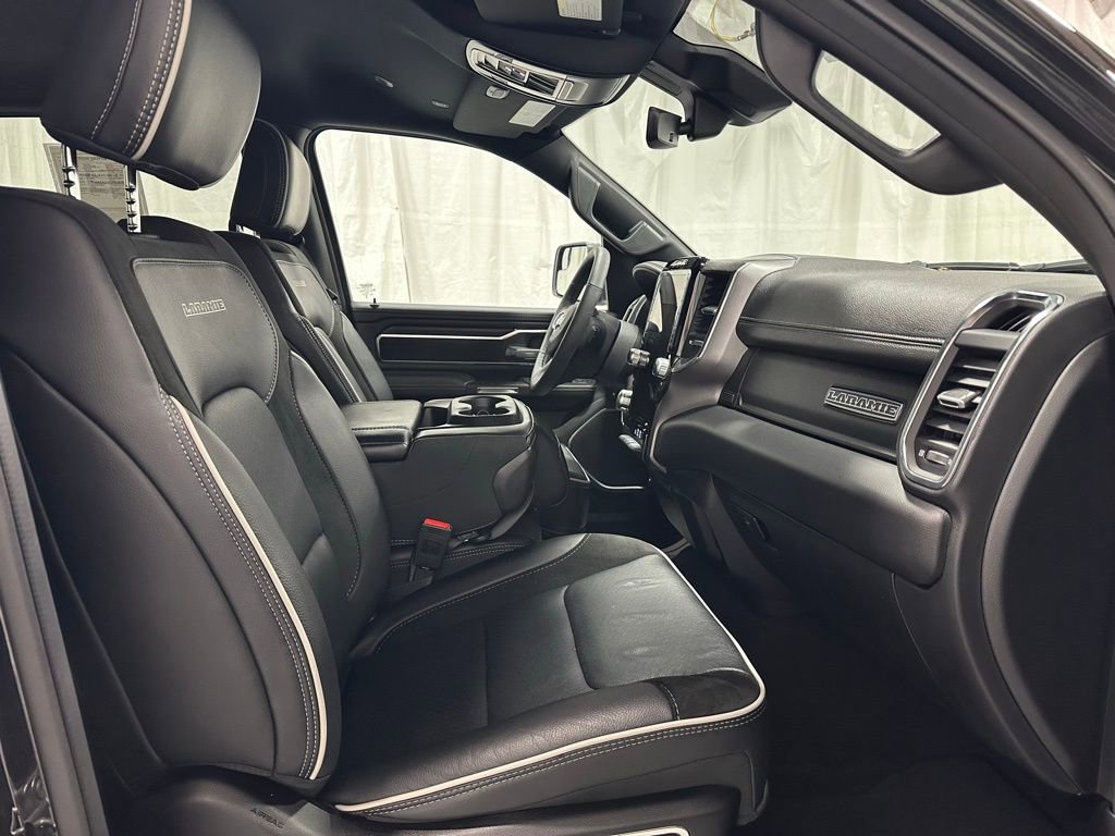 Used 2025 RAM 1500 Laramie image 57