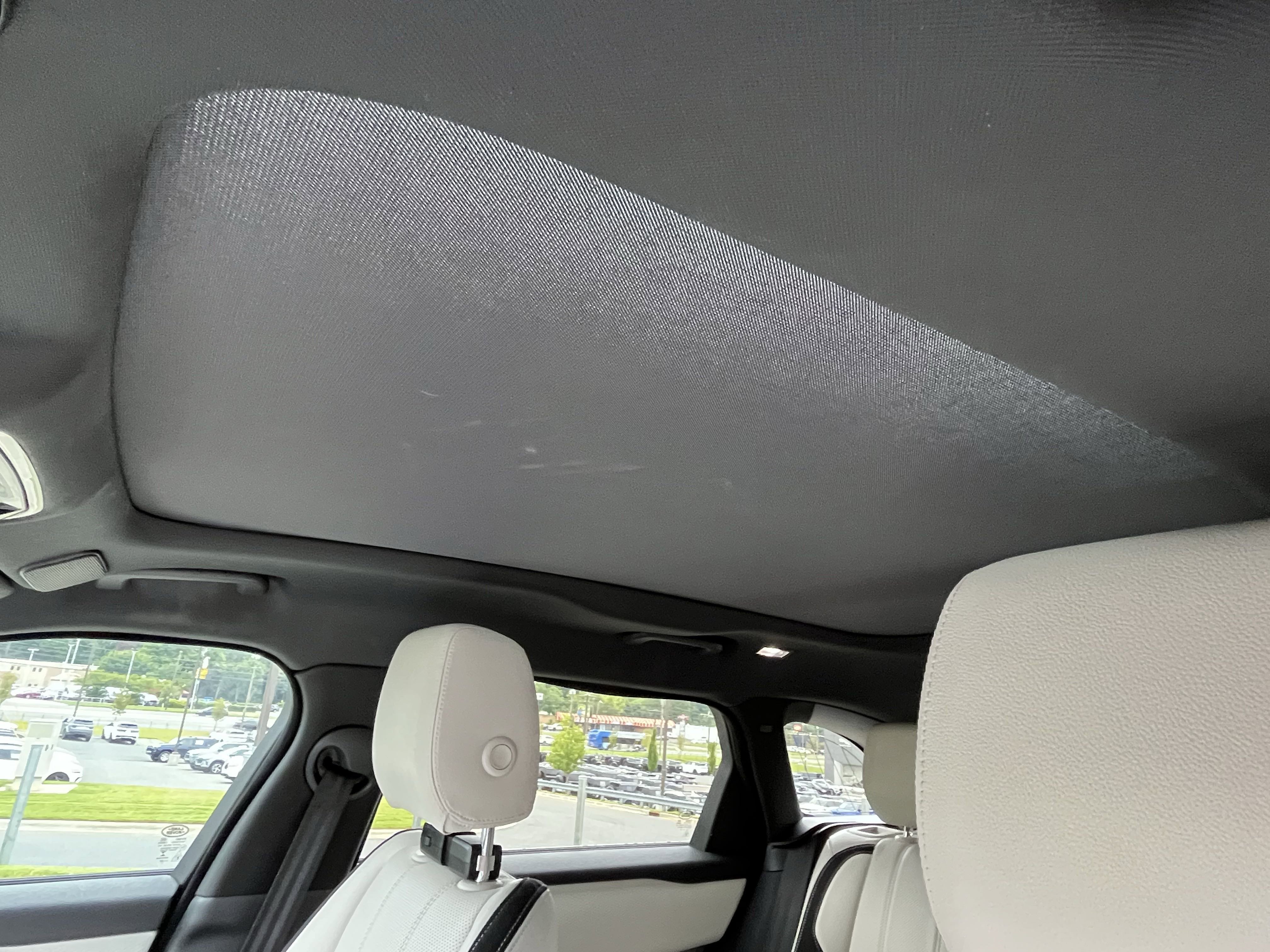 Certified 2023 Land Rover Range Rover Velar R-Dynamic S image 28