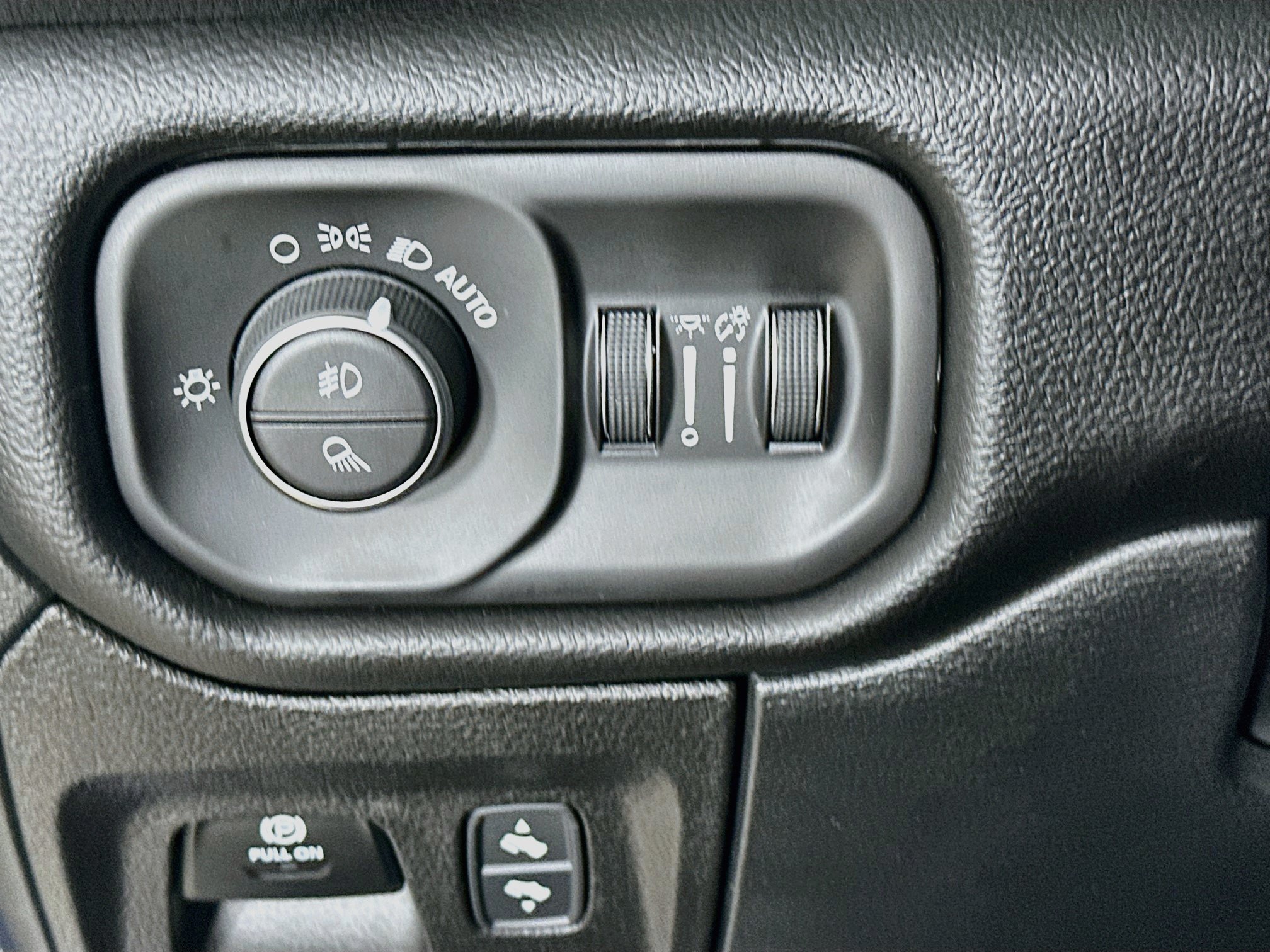 Used 2026 RAM 1500 Rebel w/ Rebel Level 1 Equipment Group AWD/4WD image 10