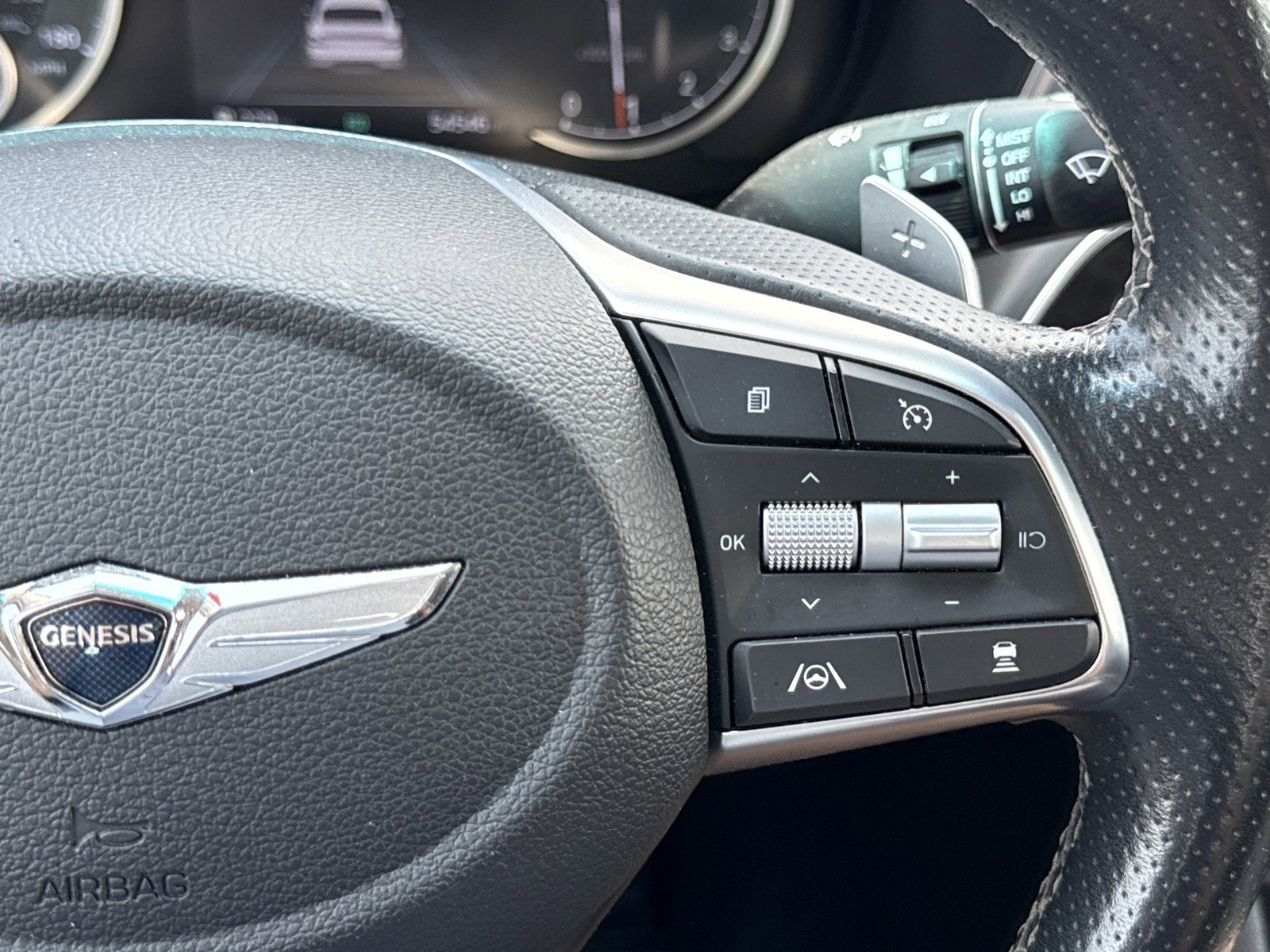 Used 2023 Genesis G70 2.0T RWD image 21