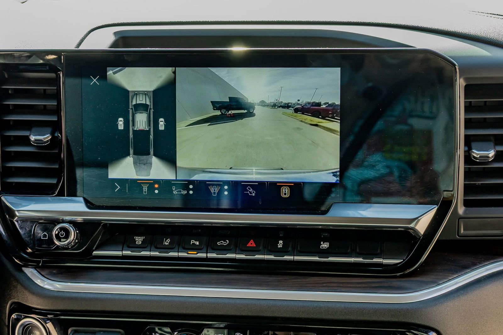 Used 2025 GMC Sierra 3500 SLT w/ Texas SLT Premium Package image 26