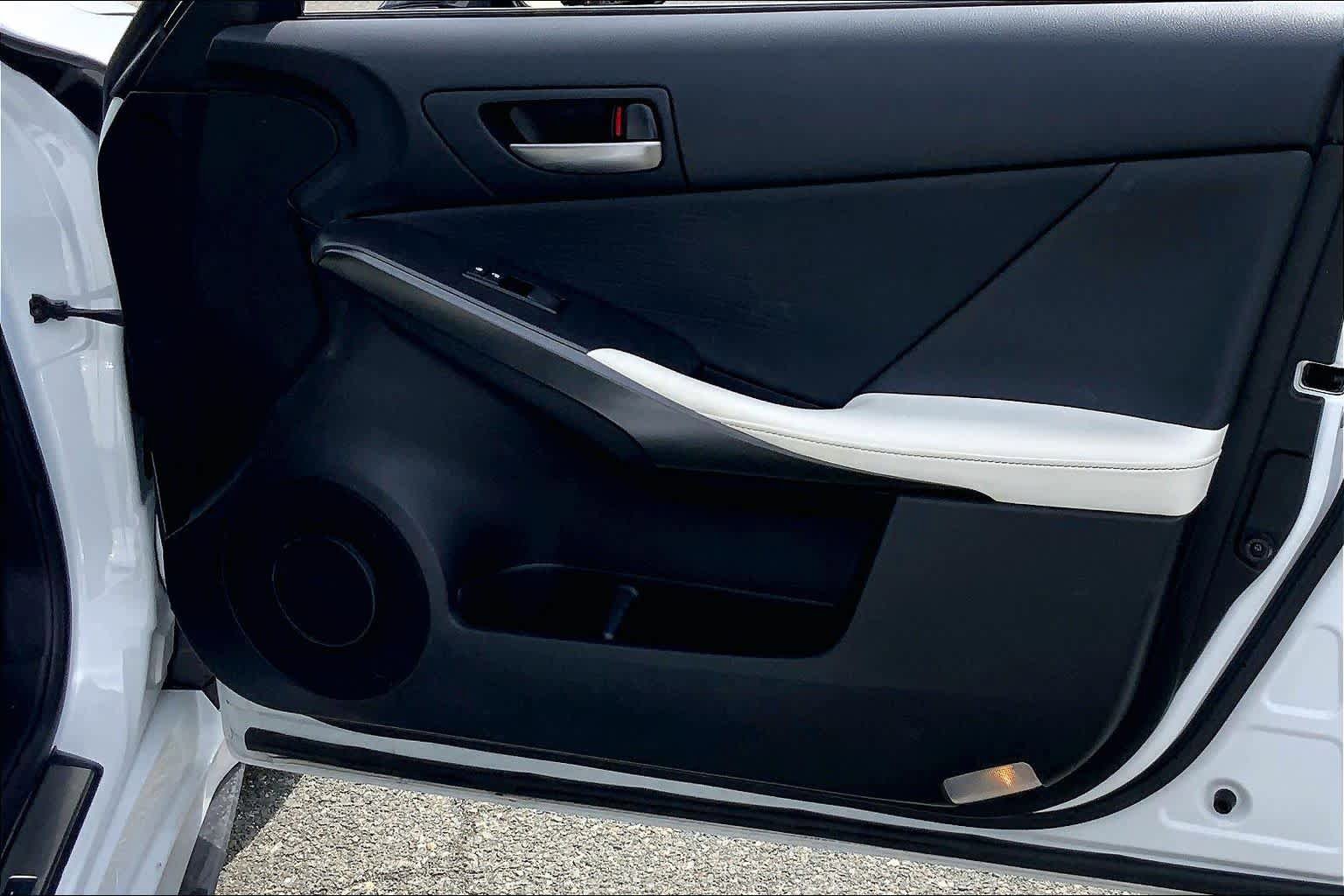 Used 2023 Lexus IS 350 F Sport w/ Memory Package image 23