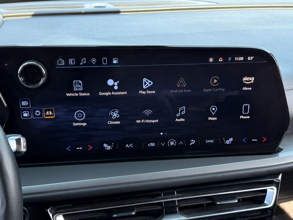 Used 2024 Chevrolet Traverse LT image 23