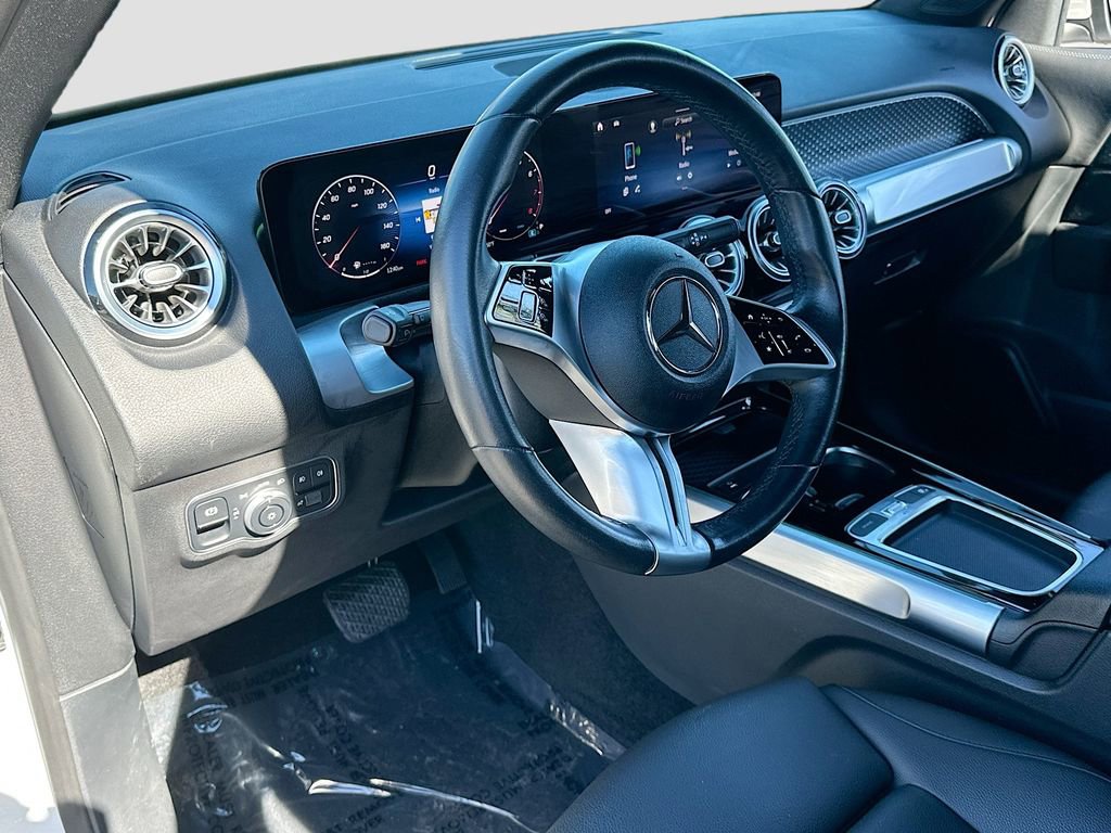 Used 2024 Mercedes-Benz GLB 250 image 9