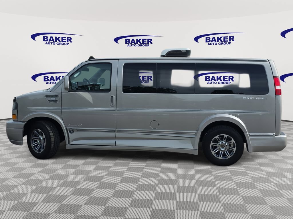 Used 2022 GMC Savana 2500 w/ Enhanced Convenience Package RWD image 8