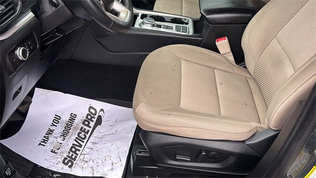 Used 2023 Ford Explorer XLT image 24