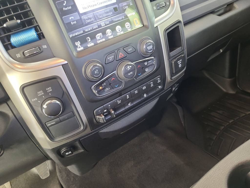 Used 2017 RAM 3500 Big Horn w/ Sport Appearance Group AWD/4WD image 15