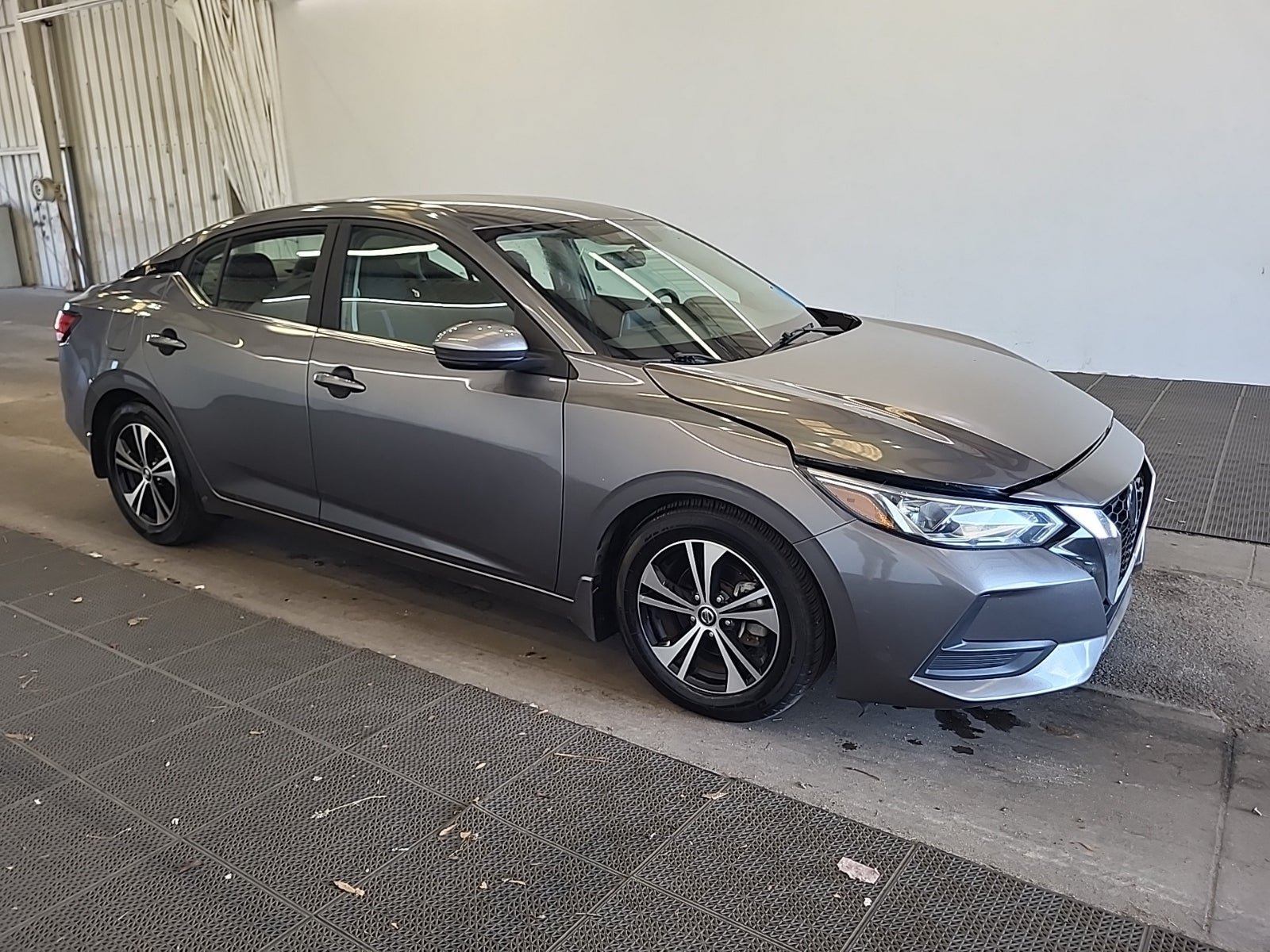 Used 2020 Nissan Sentra SV FWD image 2
