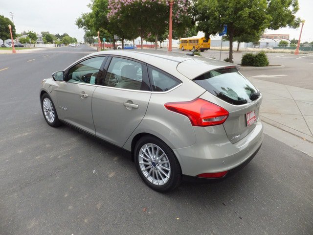 Used 2015 Ford Focus Electric Hatchback FWD image 6
