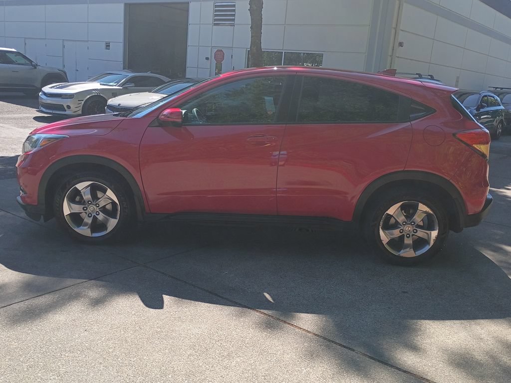 Used 2017 Honda HR-V EX image 7