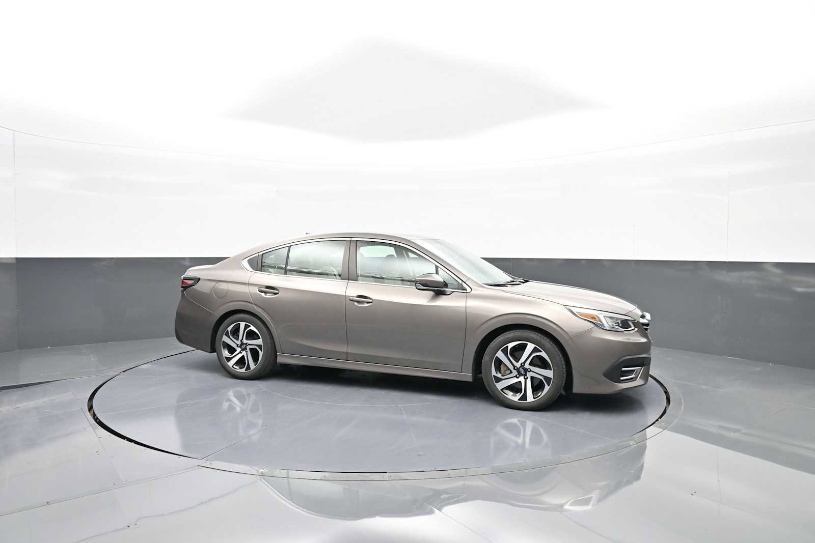 Used 2022 Subaru Legacy Limited image 11