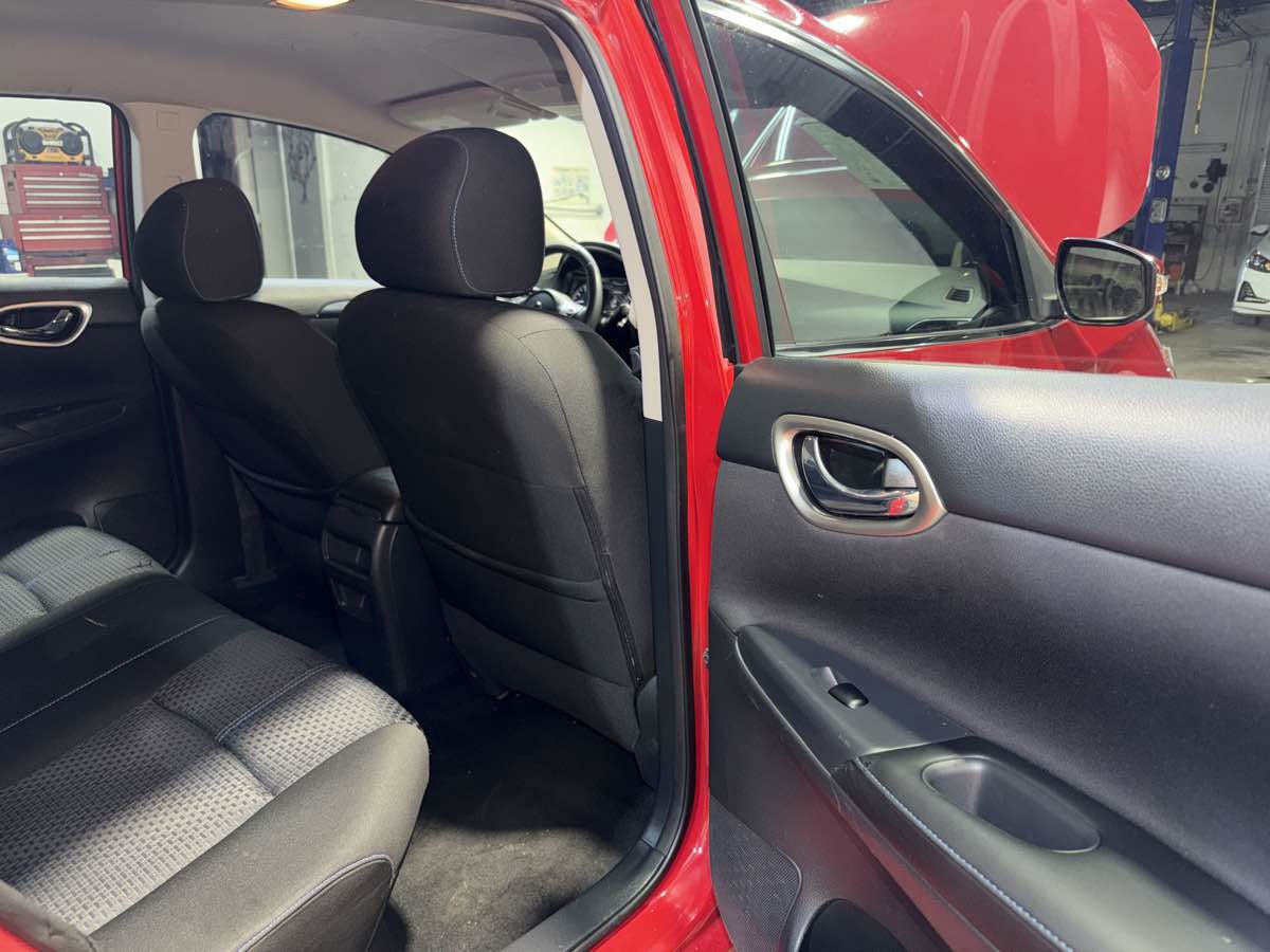 Used 2016 Nissan Sentra SR w/ Driver's Assist Package FWD image 24