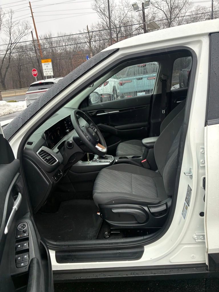Used 2024 Kia Seltos LX image 23