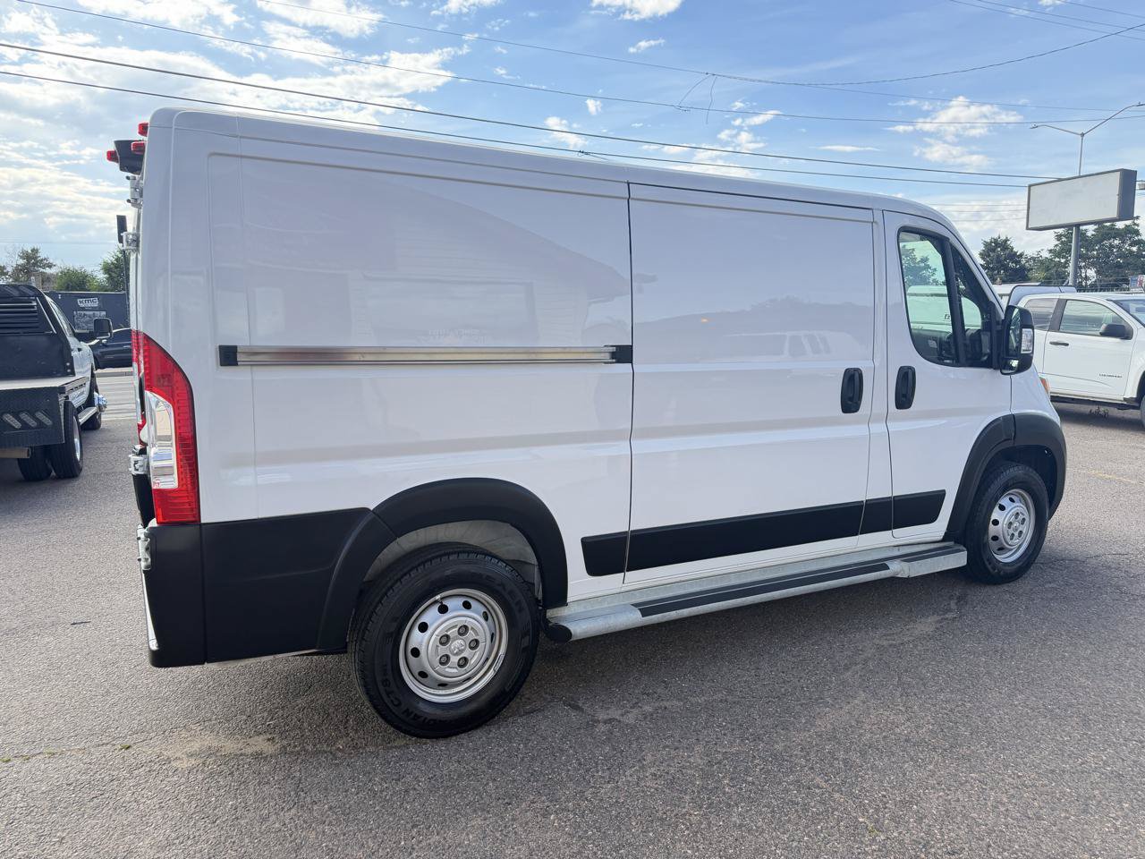 Used 2023 RAM ProMaster 2500 FWD image 9