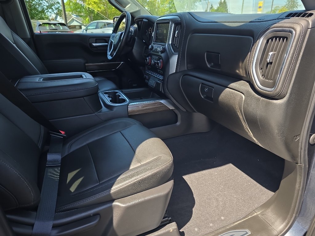 Used 2020 Chevrolet Silverado 1500 RST AWD/4WD image 14