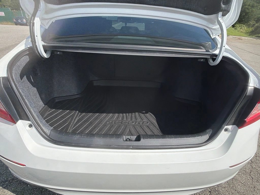 Used 2021 Honda Accord Sport image 14