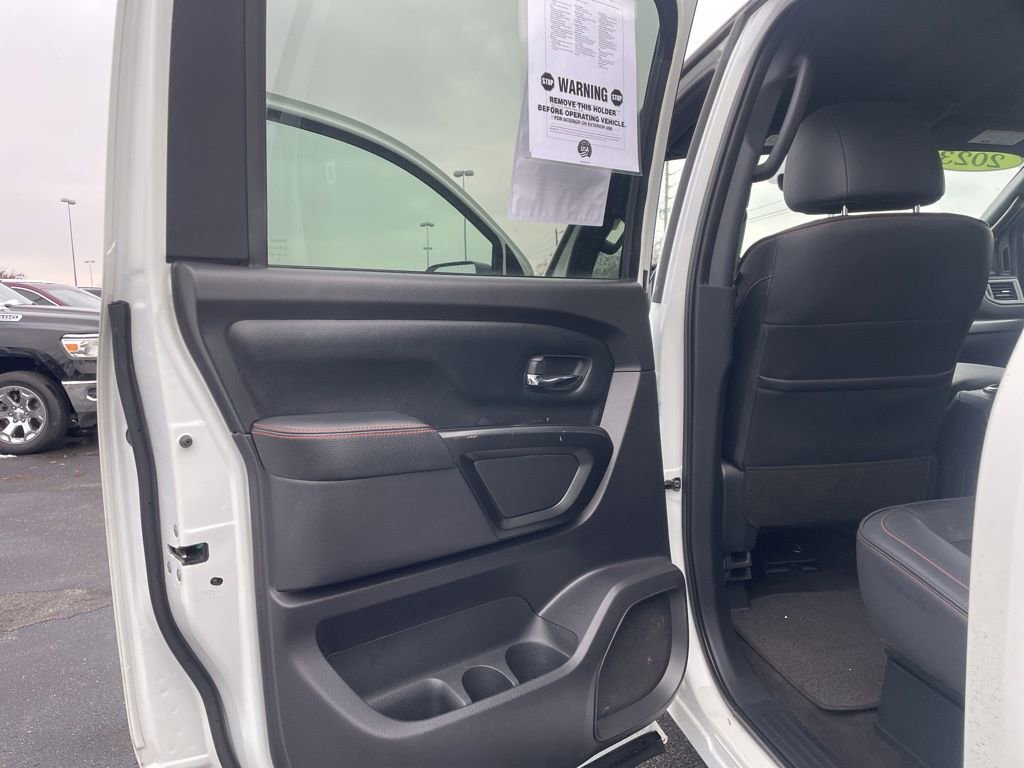 Used 2023 Nissan Titan PRO-4X image 21