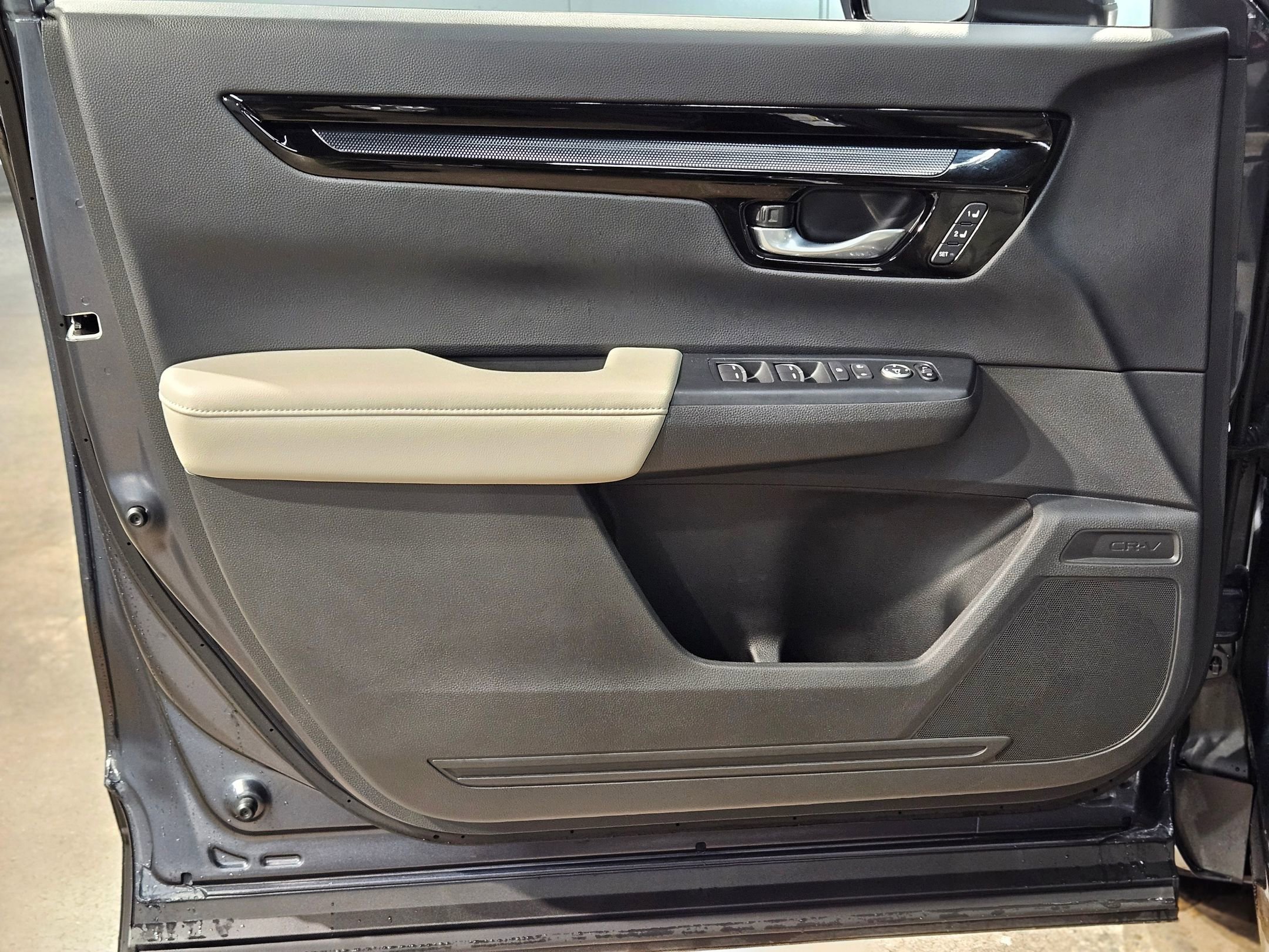 Used 2024 Honda CR-V EX-L image 20