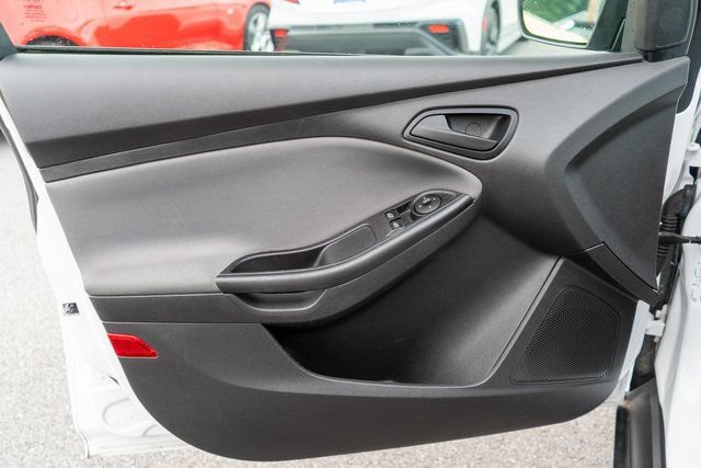 Used 2014 Ford Focus S FWD image 15