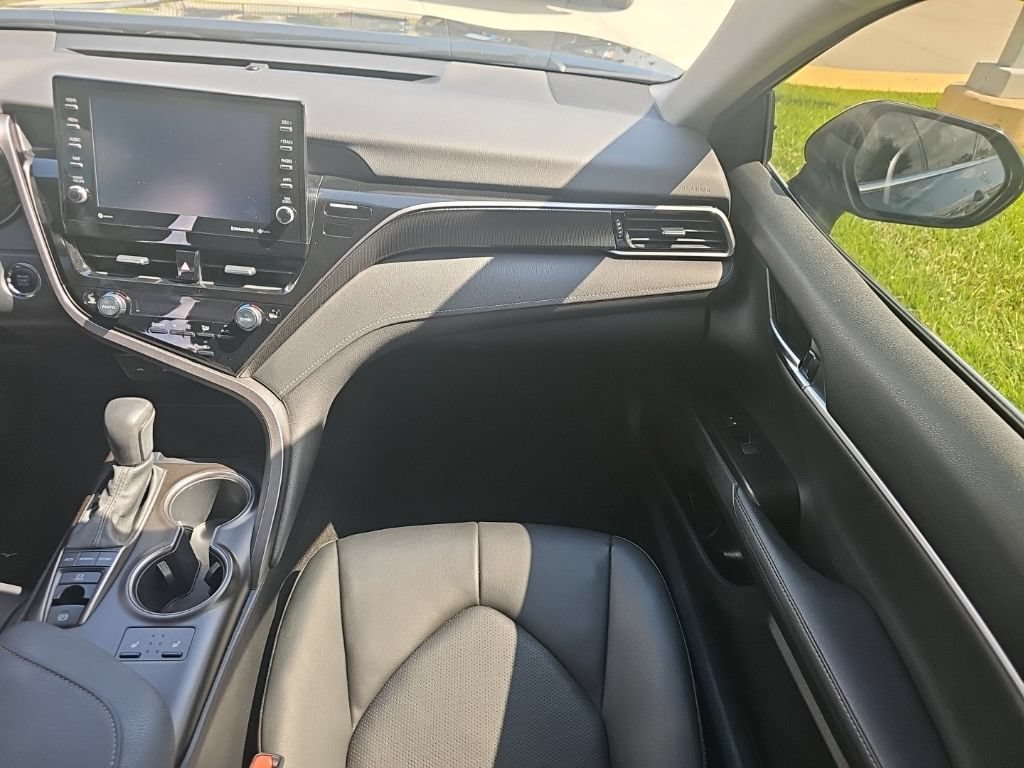 Used 2021 Toyota Camry XSE FWD image 24