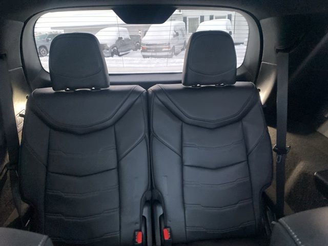 Used 2023 Cadillac XT6 Sport w/ LPO, ONYX Package image 24