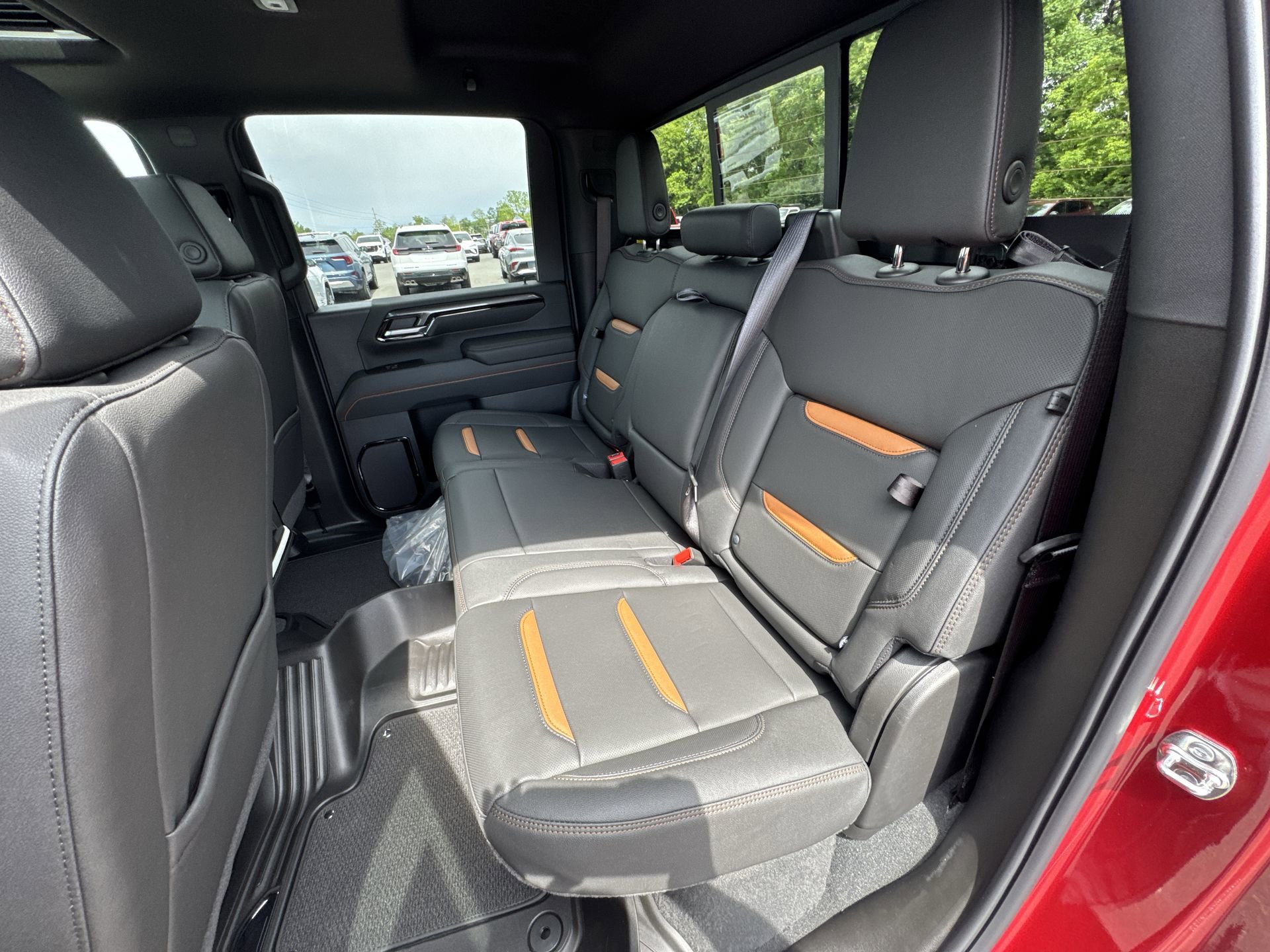 New 2026 GMC Sierra 3500 AT4 w/ AT4 Premium Plus Package AWD/4WD image 25