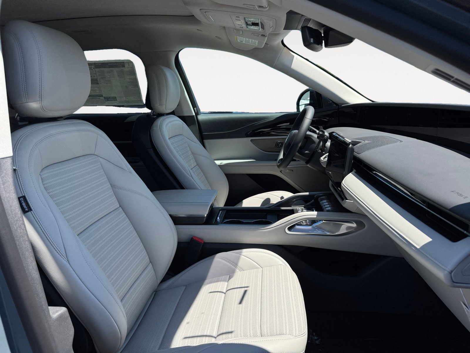 New 2026 Lincoln Nautilus Reserve AWD/4WD image 18