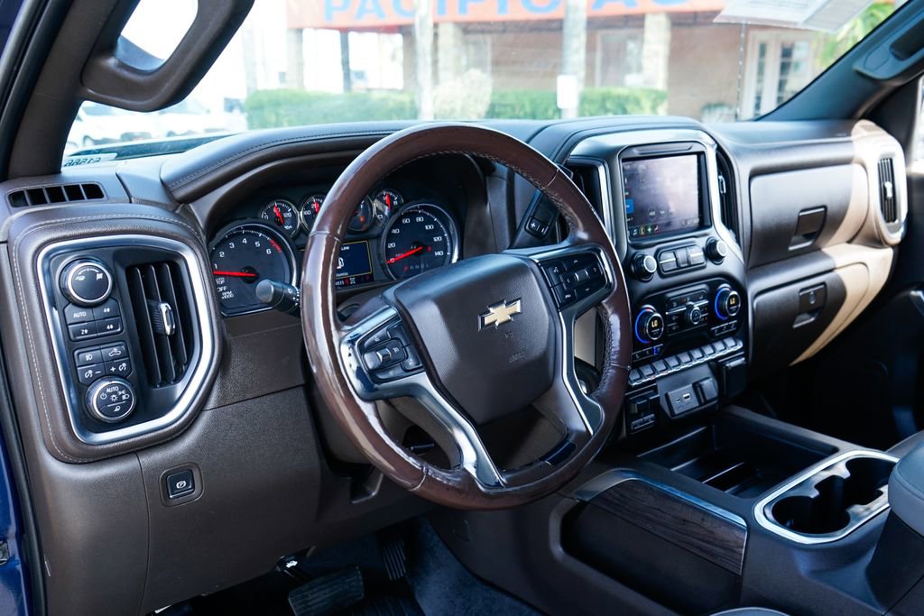Used 2019 Chevrolet Silverado 1500 LTZ w/ LTZ Plus Package AWD/4WD image 20